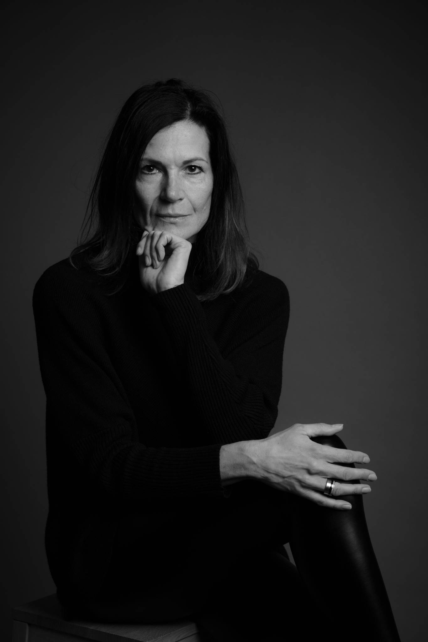 Portrait Frau best ager schwarzweiss